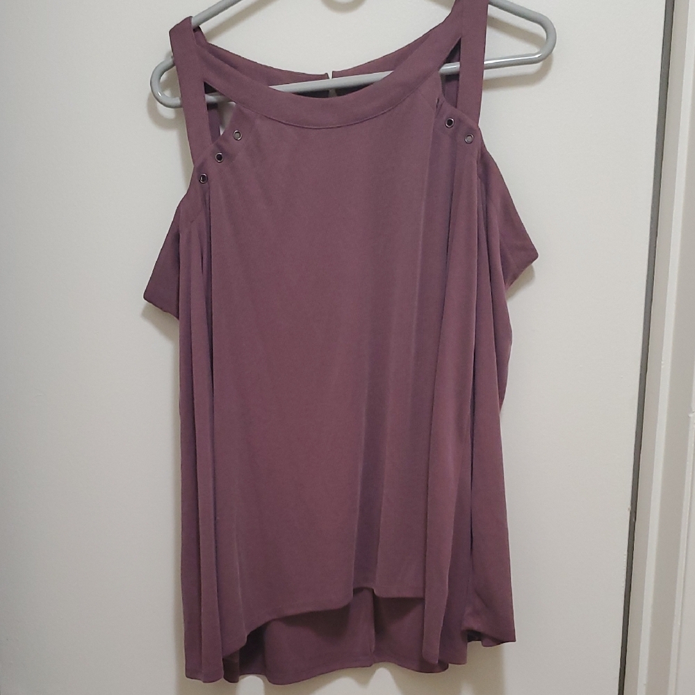 Rock & Republic Mauve Cold Shoulder Top